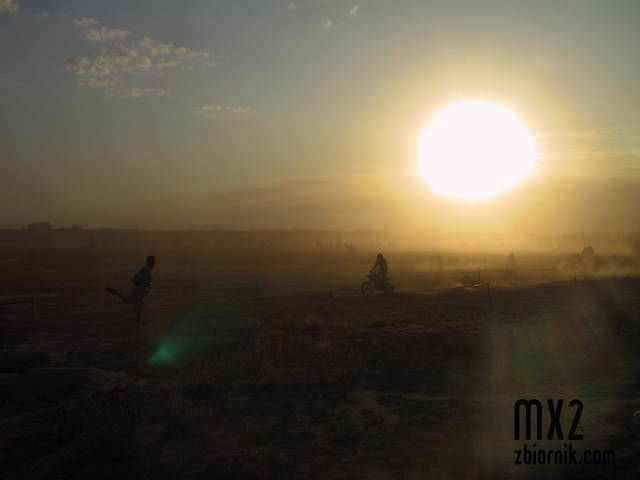 gdzies na wyscigach... - mx2