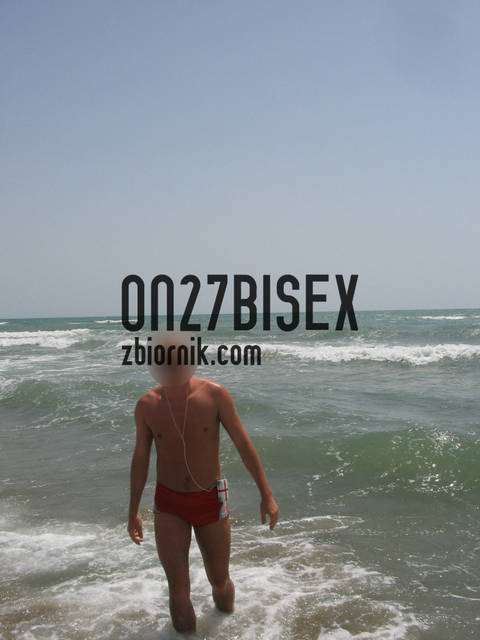 krom2a.jpg - on27bisex