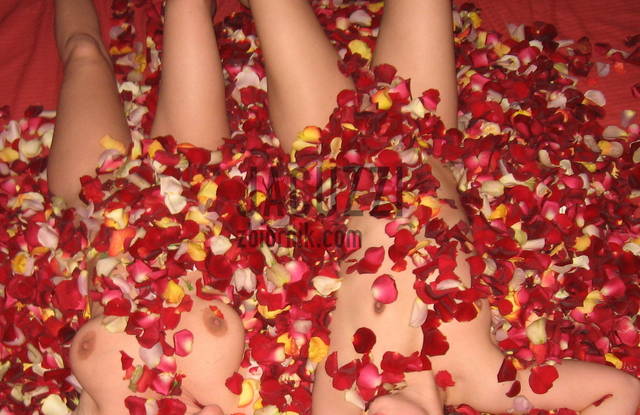 ..... w różach 4 - jacuzzi