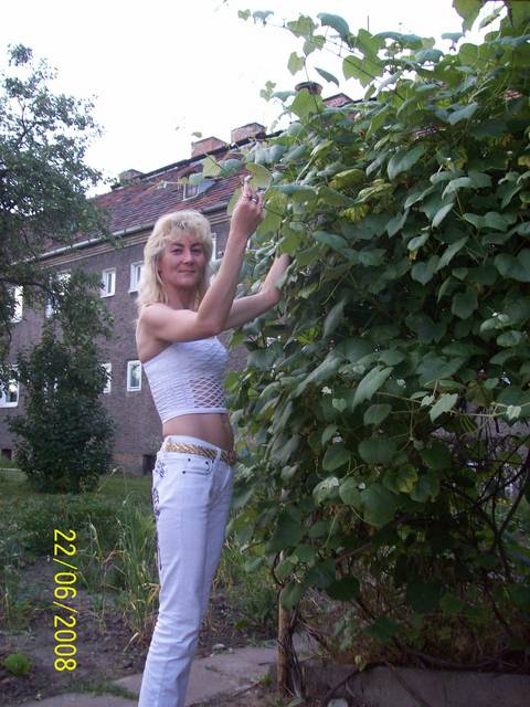 100_0924.jpg - niki342