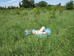 opalająca sie żóna