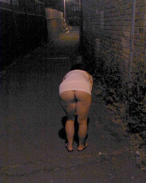 ciemna uliczka, czekam... i nic :( - para2630sl