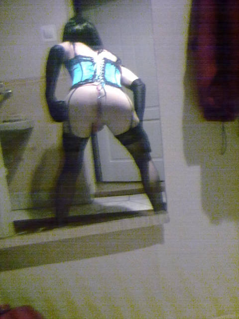 tyłeczek:) - transka