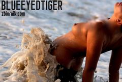 Uwielbiam jak przechodzi mnie fala rozkoszy :)