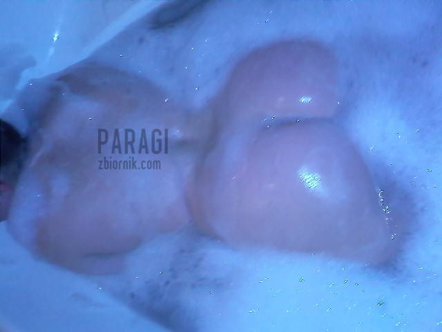 tyłeczek w pianie - paraGI
