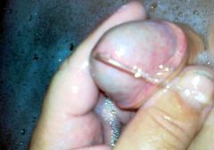 čůrání do vany 1