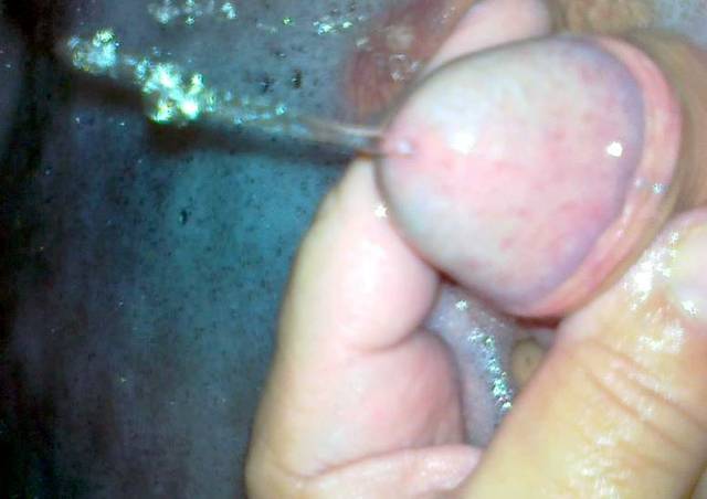 čůrání do vany 3-čůrající penis - Jura46