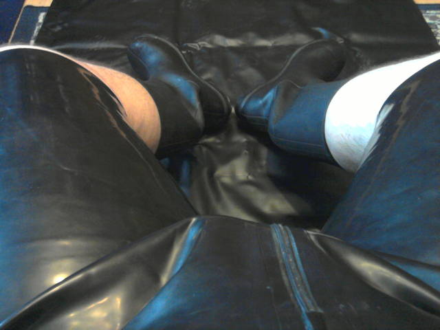 rubber boots 2 - rubberfreeek