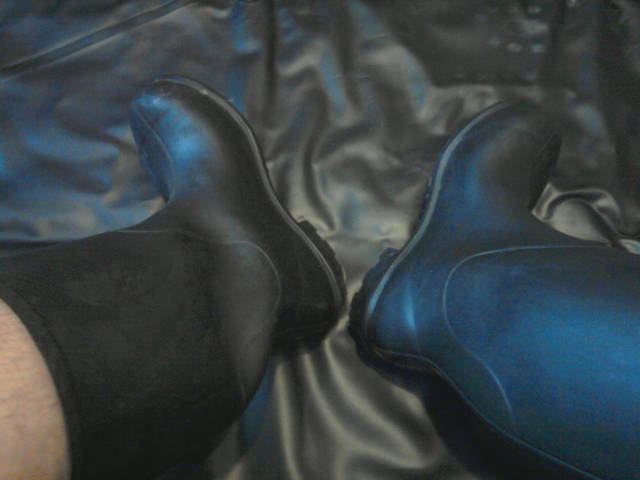 rubber boots 3 - rubberfreeek