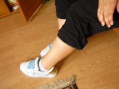 Nóżki mojej Pani w nowych bucikach