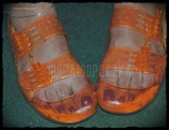 Śmieszne Pomarańczowe Buciki 02