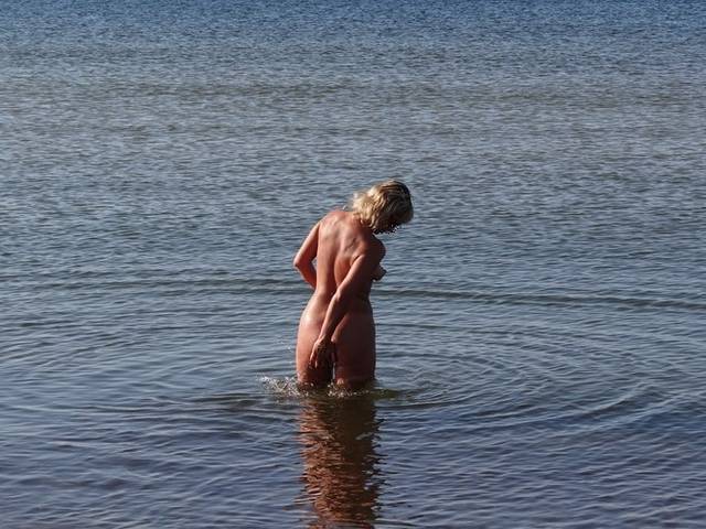 plaża nn w Piaskach 04.09.2011 - para7571