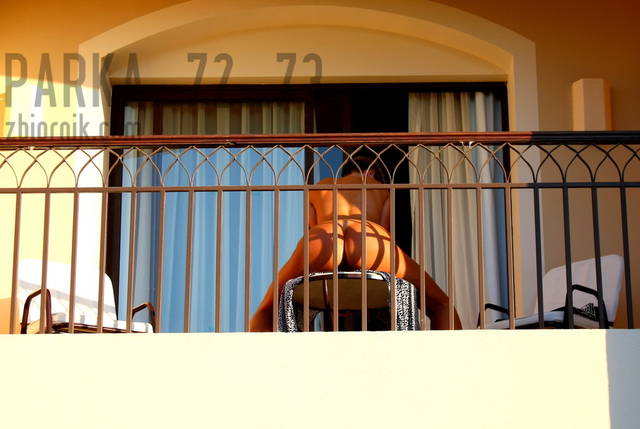 IMG_8273_z.JPG - Parka_72_73