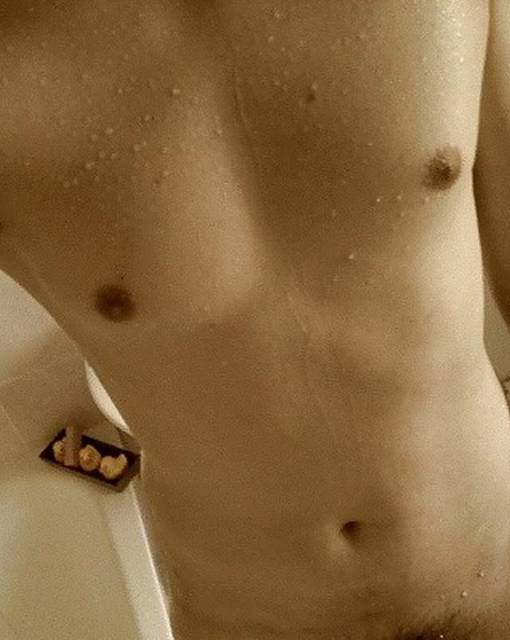 Pod prysznicem - Damianos82