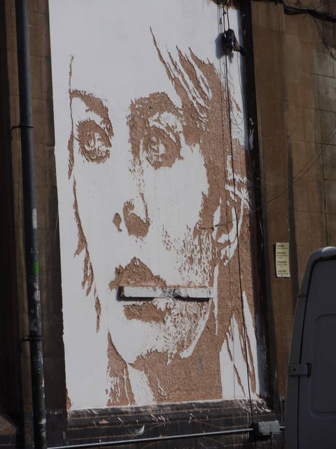 falseface - ciekawy_polski