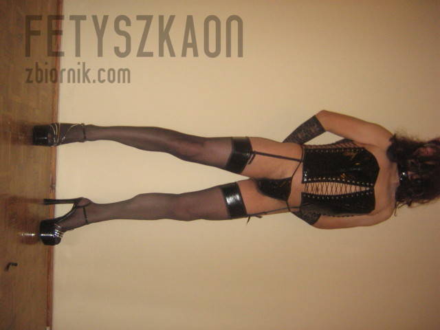 467.JPG - fetyszkaon
