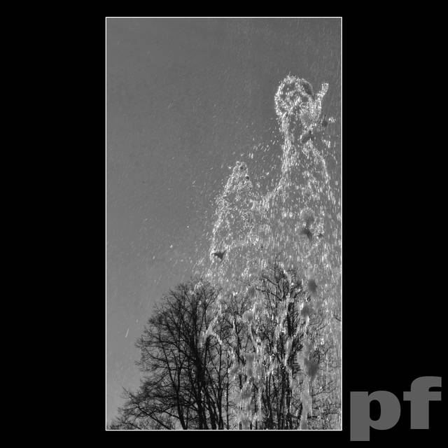 WIECZORNY WYTRYSK - panfoto