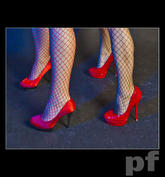 KRZESŁO TEŻ MA CZTERY NOGI