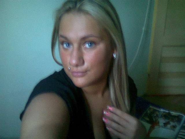 :) - Andzelkaa