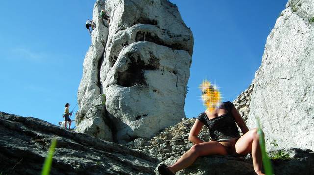 Zanim oni wejdą na górę ty zrób mi minetkę -:)) - ada77