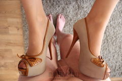 przestraszony ptaszek...