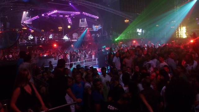 034.jpg - Ona__i__On