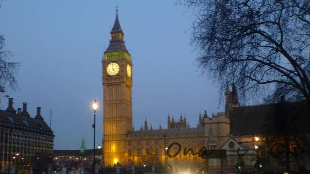 038.jpg - Ona__i__On