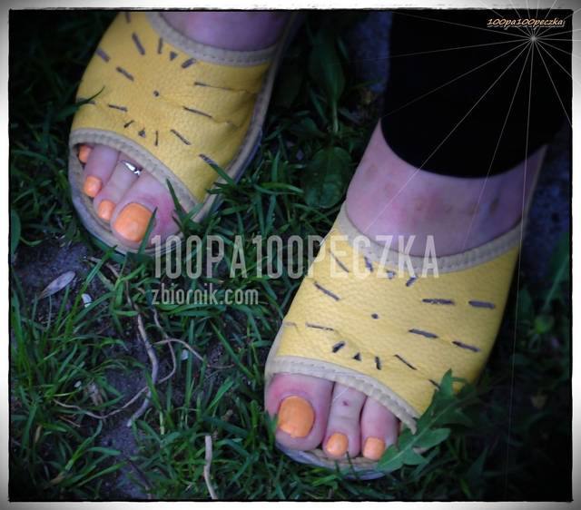 Żółte kapcie 02 - 100pa100peczka