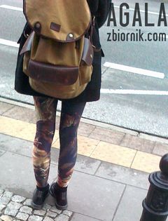 301120122199L.jpg
