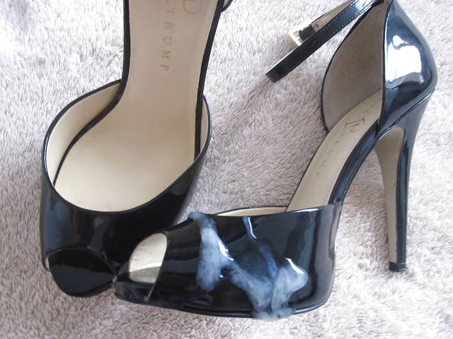 212.jpg - HighHeelsShot
