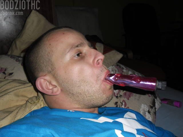 przygotowuję zabawkę... - bodziothc