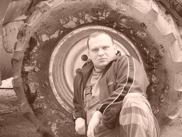 482026_4009992501062_1713102635_n.jpg - grzesiekcrash