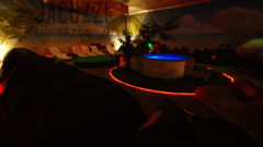 Całoroczna plaża Tropicalclubu ("w nocy").