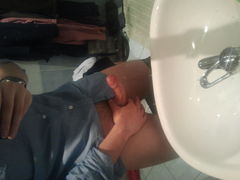 czeka na gorace usta albo szybkie raczki