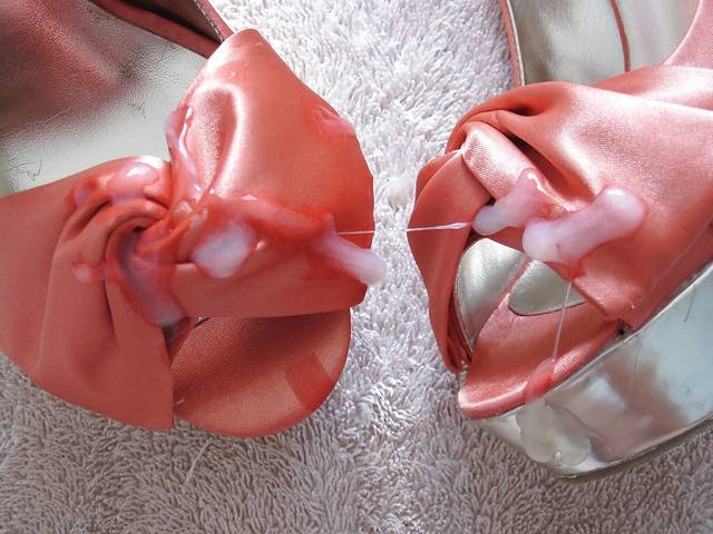 24.jpg - HighHeelsShot