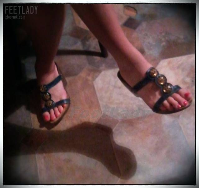 no name #01 - FeetLady