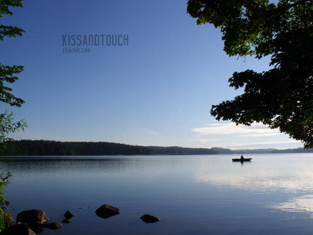 kissandtouch