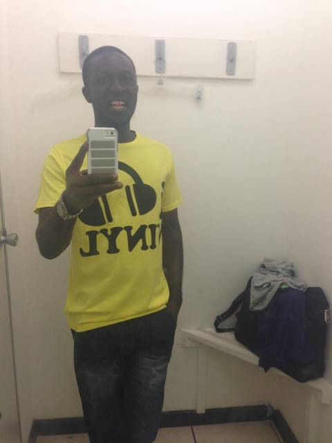 Getting dressed - bnjmn_sd