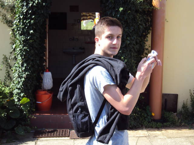 DSC09921.JPG - Creeds