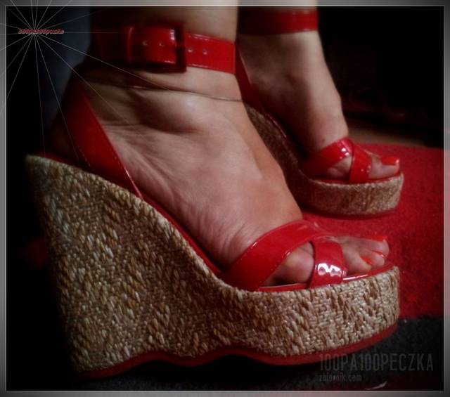 Czerwone Koturny 03 - 100pa100peczka