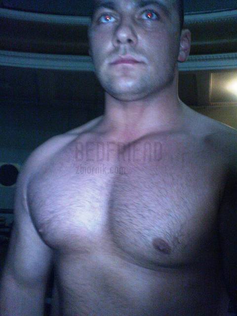 11.jpg - bedfriend