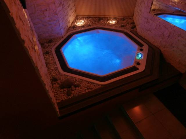 jacuzzi na niebiańsko... - DARKROOM24