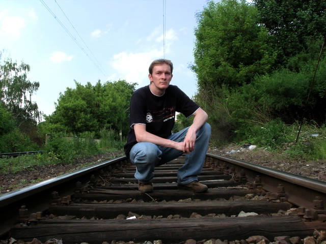 Na torach .. czekam na pośpieszny do piekła :) - Euzebi