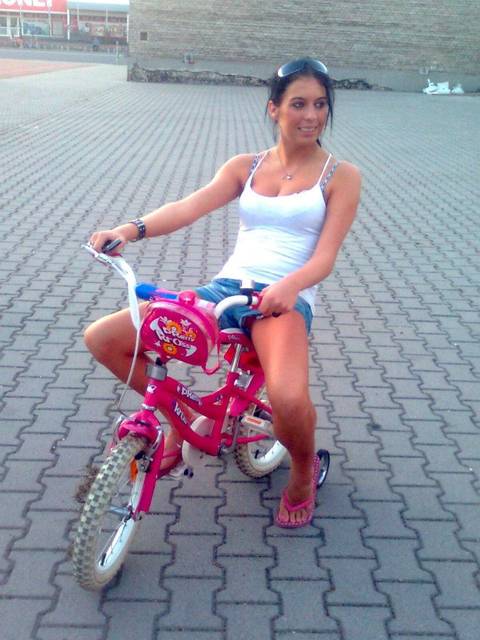 Klaudia - ona25_on50_fani_GB