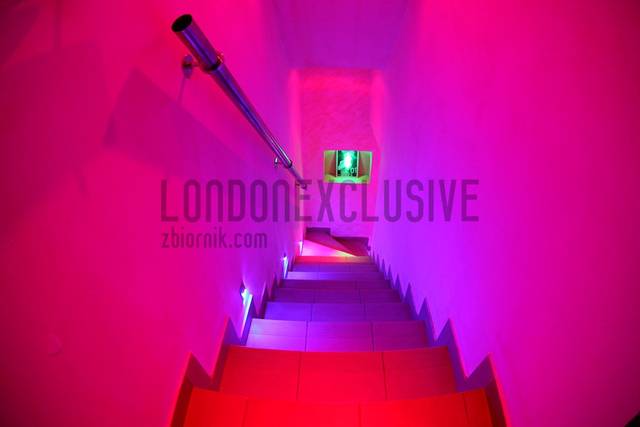 idziemy na dół?? - LondonExclusive