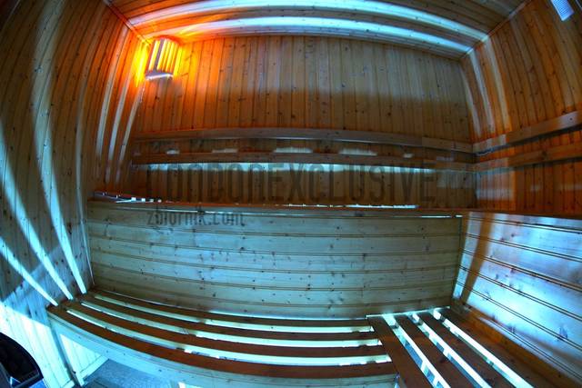 sauna.jpg - LondonExclusive