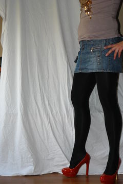 nowe błyszczące rajstopki