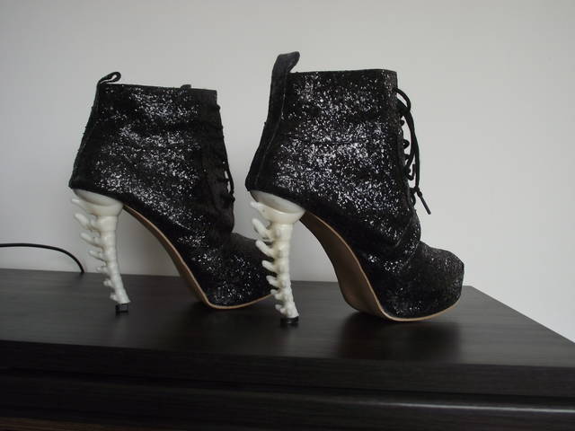 DSCF3550.JPG - heelstgirl