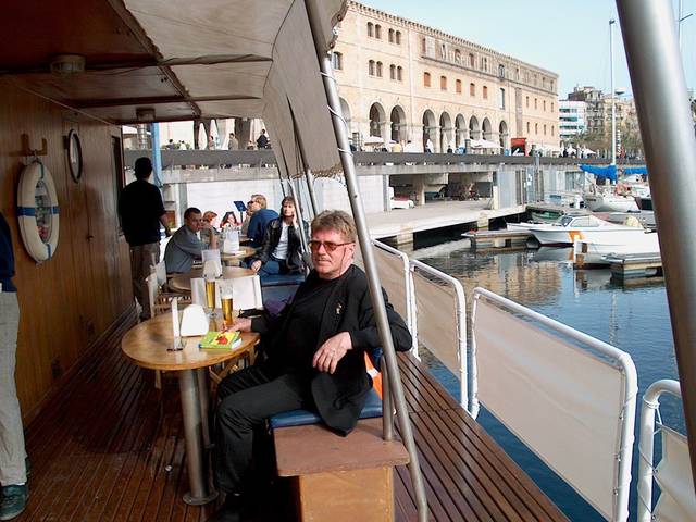 Barcelona.JPG - MewaMeva