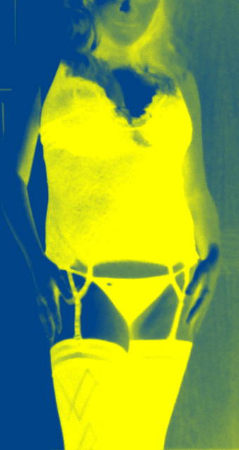 W tym sezonie modny jest żólty kolor ;-).jpg - Veronika1